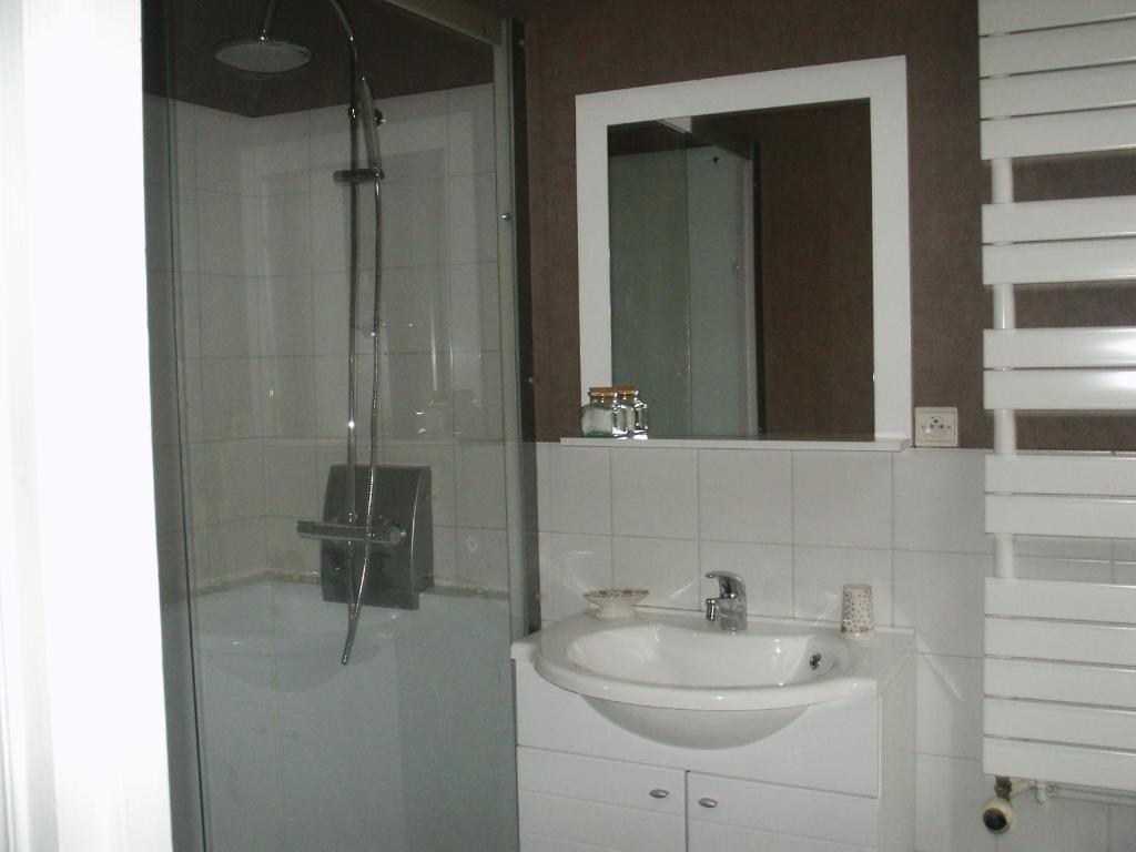 Chambres D'Hotes - Domaine Des Perrieres Crux-la-Ville Szoba fotó