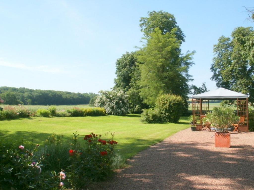 Chambres D'Hotes - Domaine Des Perrieres Crux-la-Ville Kültér fotó